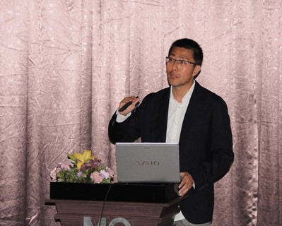 畢路德總建筑師杜昀在北京國際設(shè)計(jì)周現(xiàn)場(chǎng)